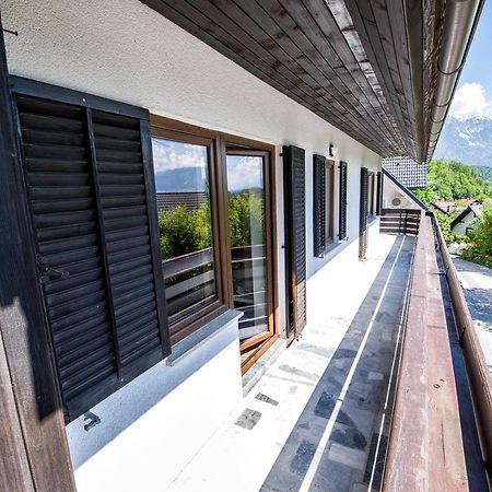 Apartmaji Baron Μπλεντ Εξωτερικό φωτογραφία