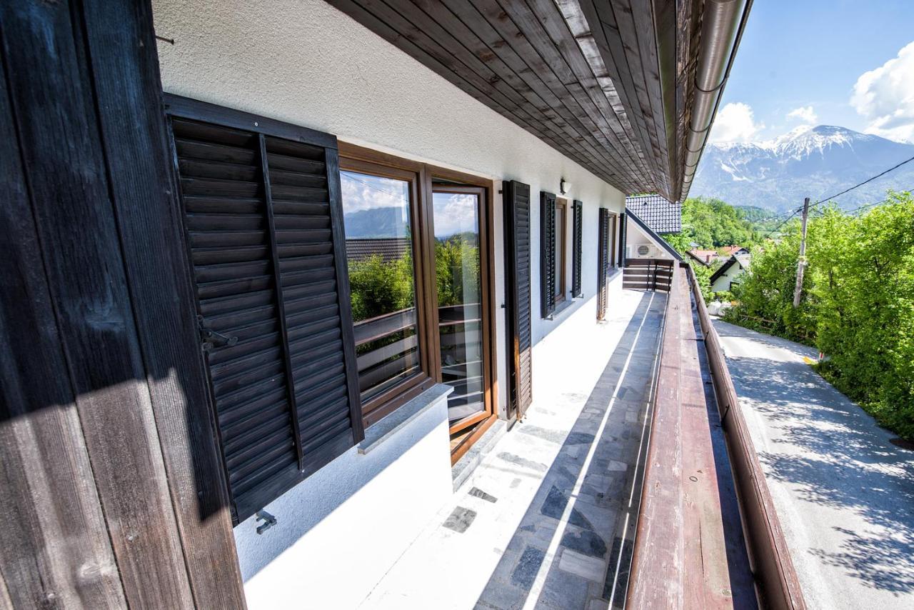 Apartmaji Baron Μπλεντ Εξωτερικό φωτογραφία