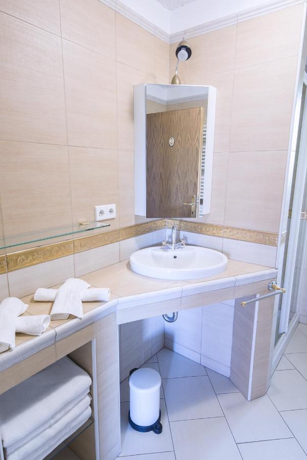 Apartmaji Baron Μπλεντ Εξωτερικό φωτογραφία