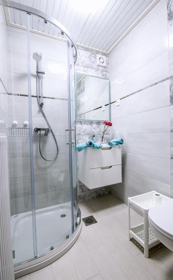 Apartmaji Baron Μπλεντ Εξωτερικό φωτογραφία