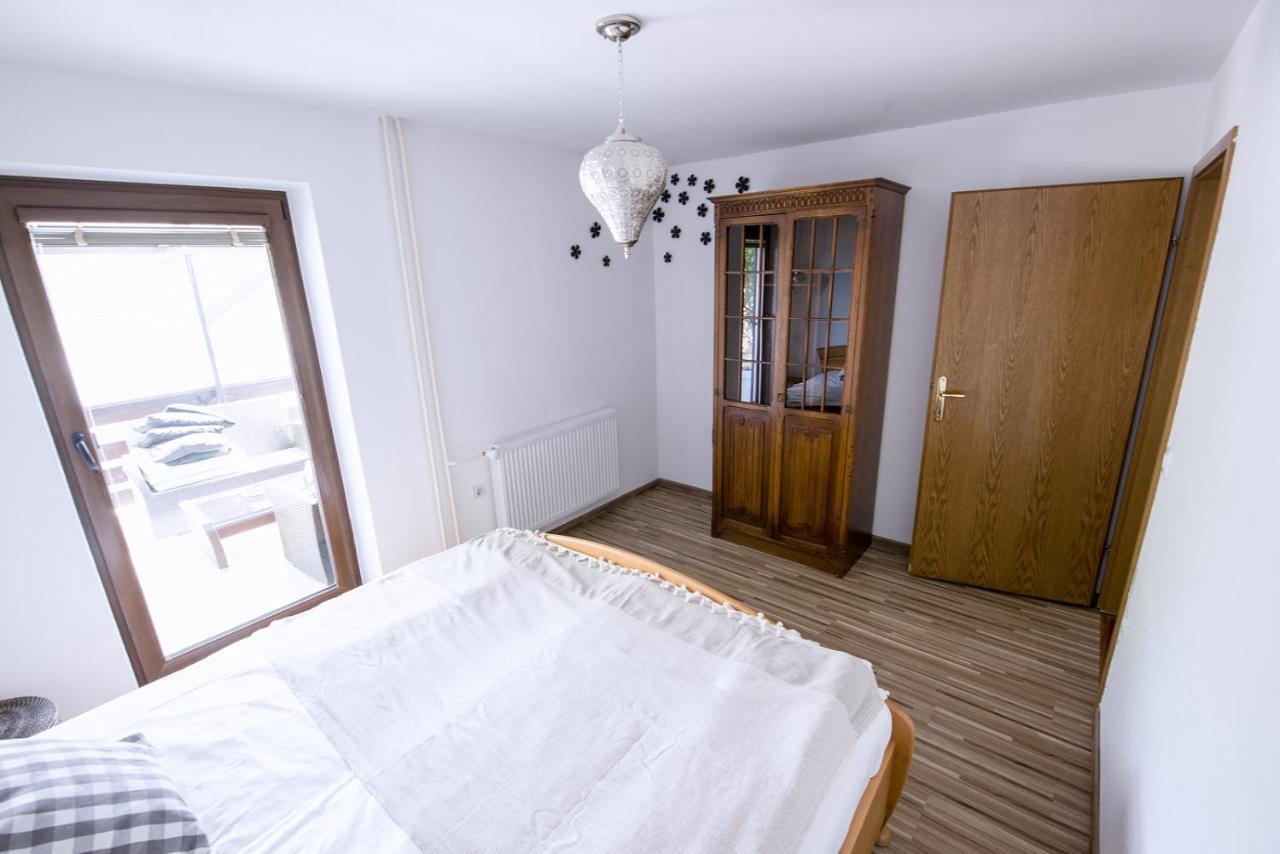 Apartmaji Baron Μπλεντ Εξωτερικό φωτογραφία